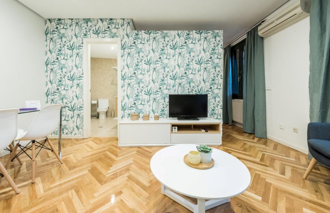Circo Price City Center Мадрид Екстериор снимка